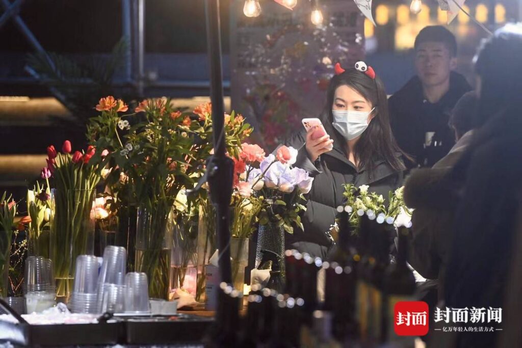 成都打造夜间经济_成都夜间经济的发展模式