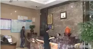 男童酒店客房误食用过的安全套