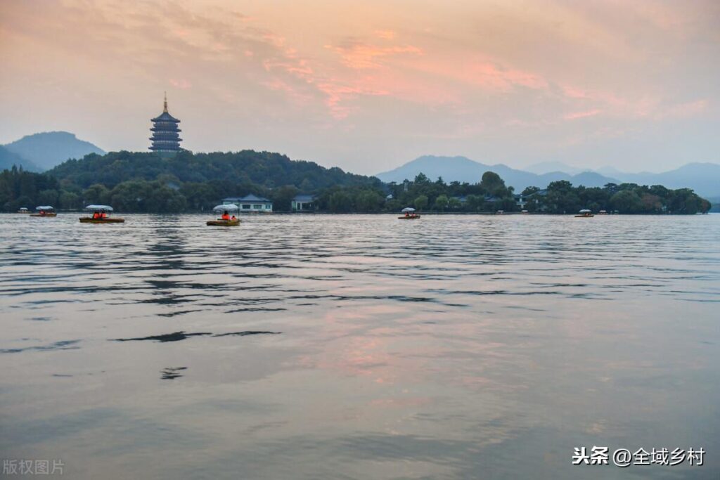 西湖美在哪里_杭州西湖的景色特点