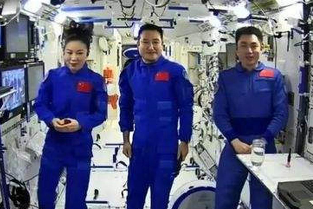 空间站3人什么时候返回_带回什么太空特产