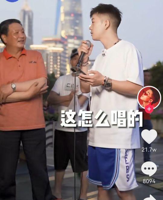 王栎鑫自驾上班被保安拦_安保还是阻碍？