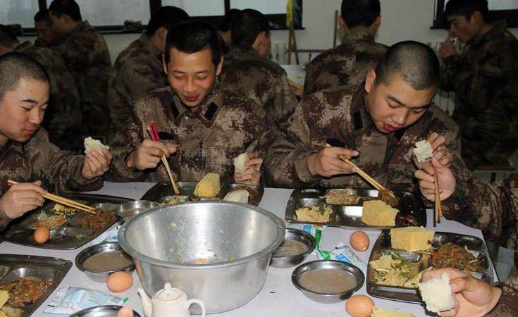 当兵的伙食好不好，当兵伙食一天三餐标准