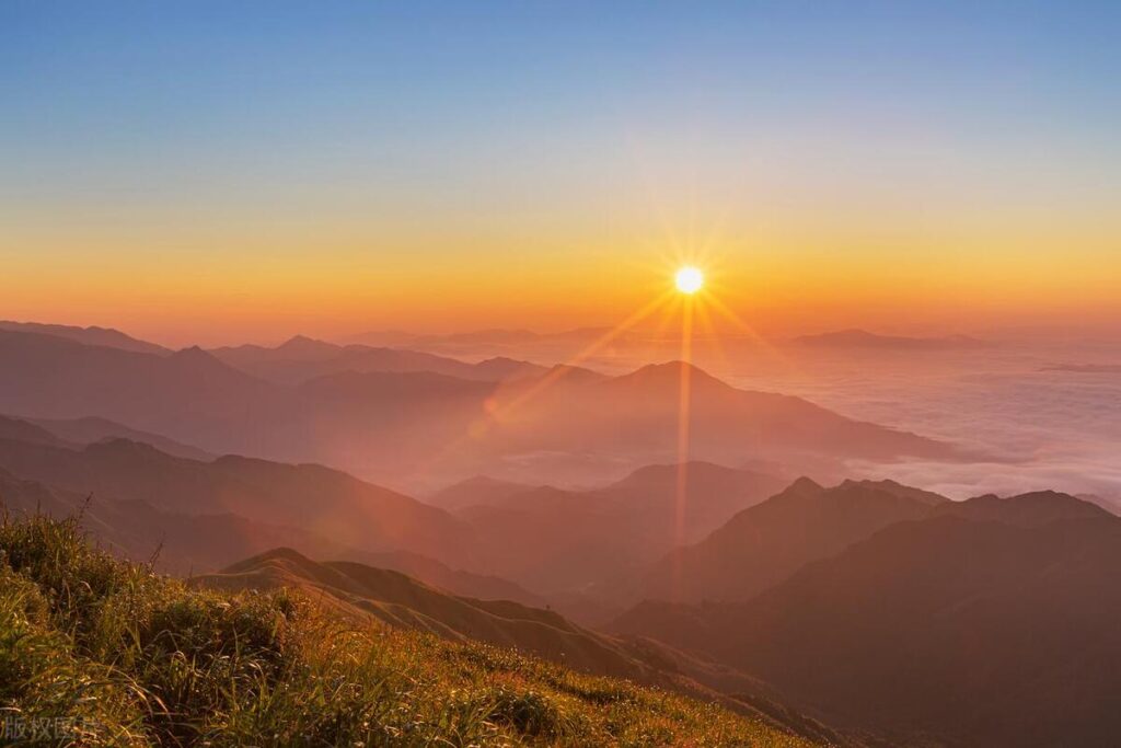 选择旅行社需要注意什么，适合老年人旅游的旅行社