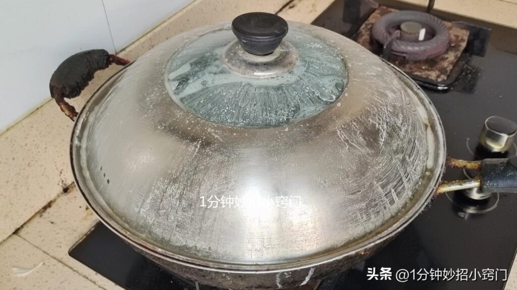 锅盖油污怎么清洗，锅盖油污清洗方法