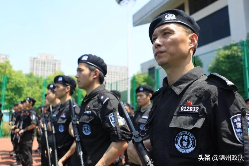 浙江游客偶遇香港警察