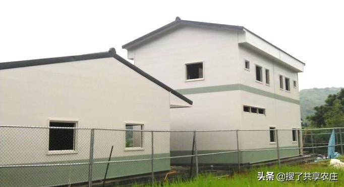 在农村自建房搭铁皮屋算违建吗，农村自建房的四个注意