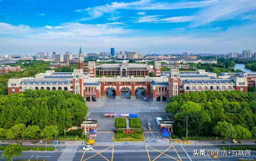 多少分能考上中央民族大学，为什么不建议报考民族大学