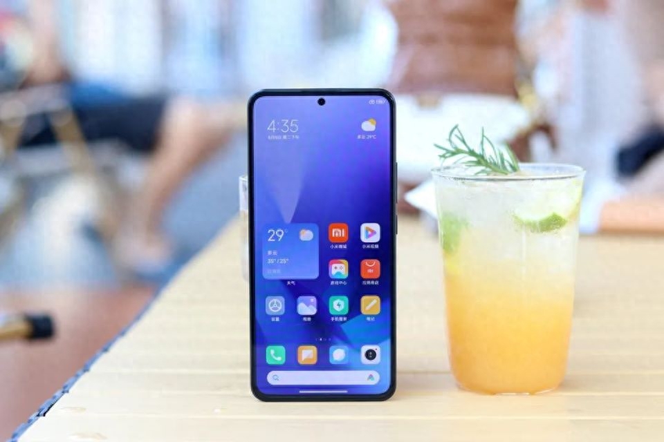 Redmi K60至尊版怎么样，内存有多大