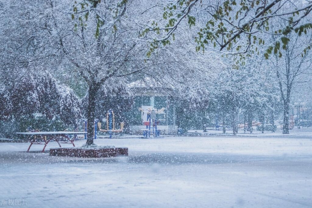 4月飞雪是什么原因导致的？四月下雪代表什么？