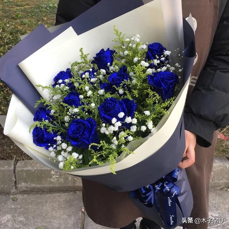 11朵玫瑰花的含义是什么？11朵玫瑰花代表什么？