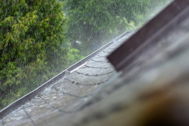 降雨100毫米是什么概念？降雨量100毫米有多深？