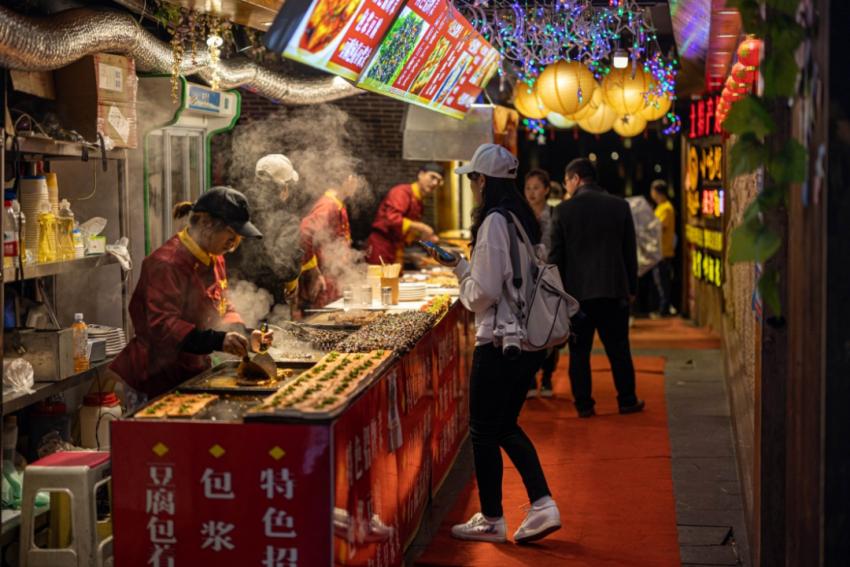 菜市场免费代炒菜 一批餐饮店慌了，代加工炒菜