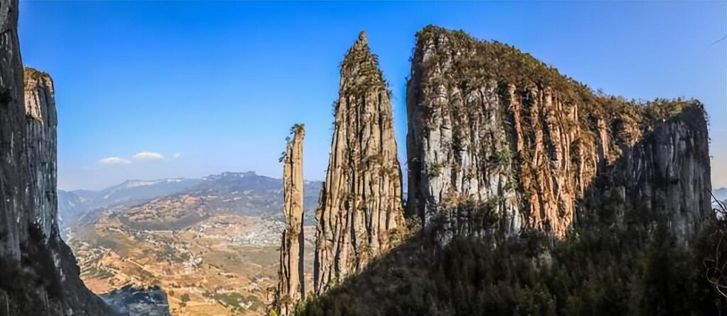 恩施旅游必去十大景点,恩施旅游必去十大景点图片欣赏。