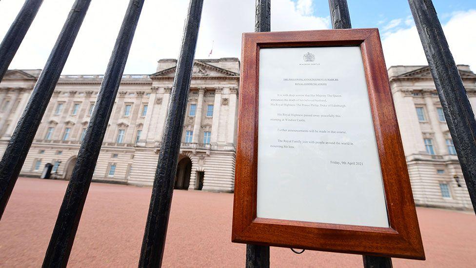 英国不为菲利普亲王办国葬，多国政要追忆缅怀。