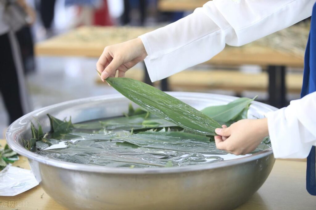 粽叶怎么处理才好包?教您正确的处理方法！